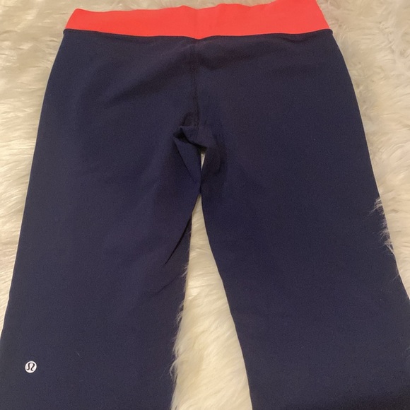 LULULEMON Yoga Pants Women’s Size 10 LULULEMON Wide Leg Stretch Workout Pants - Picture 4 of 12